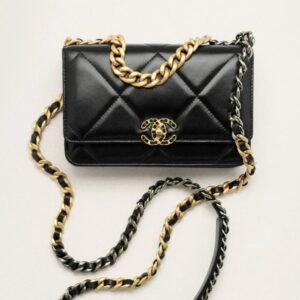 Chanel 19 Wallet on Chain Black