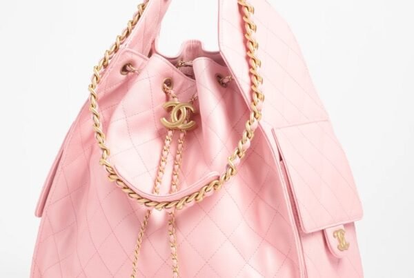 Chanel 25 Medium Handbag Pink - Image 3