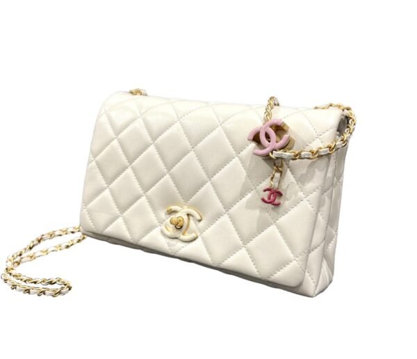 Chanel Seasonal Chain Shoulder Bag White - Image 3