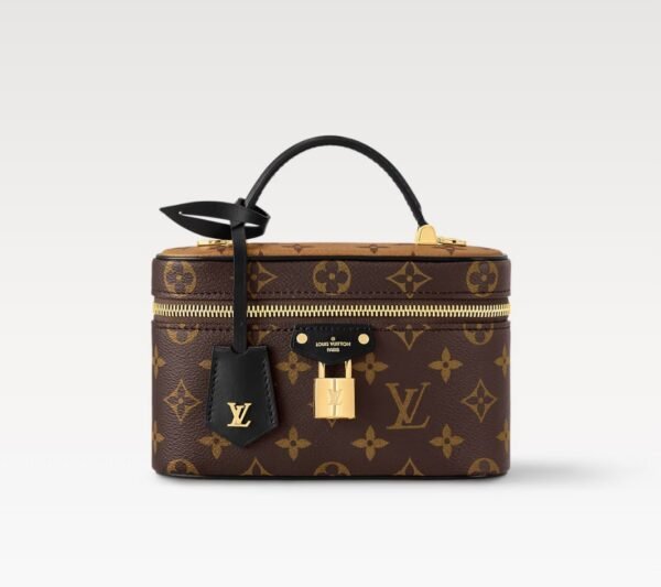 Vanity Chain Pouch Bag