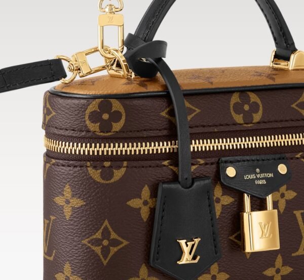 Vanity Chain Pouch Bag - Image 2