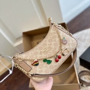 Coach Teri Shoulder Bag In Signature Leather - Beige